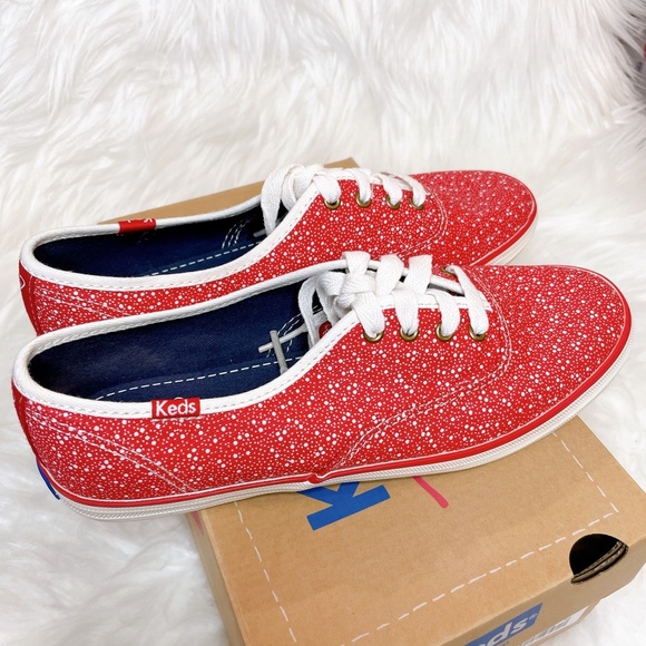 Brand New Keds x Taylor Swift red patterned sneakers - Picture 2 of 6